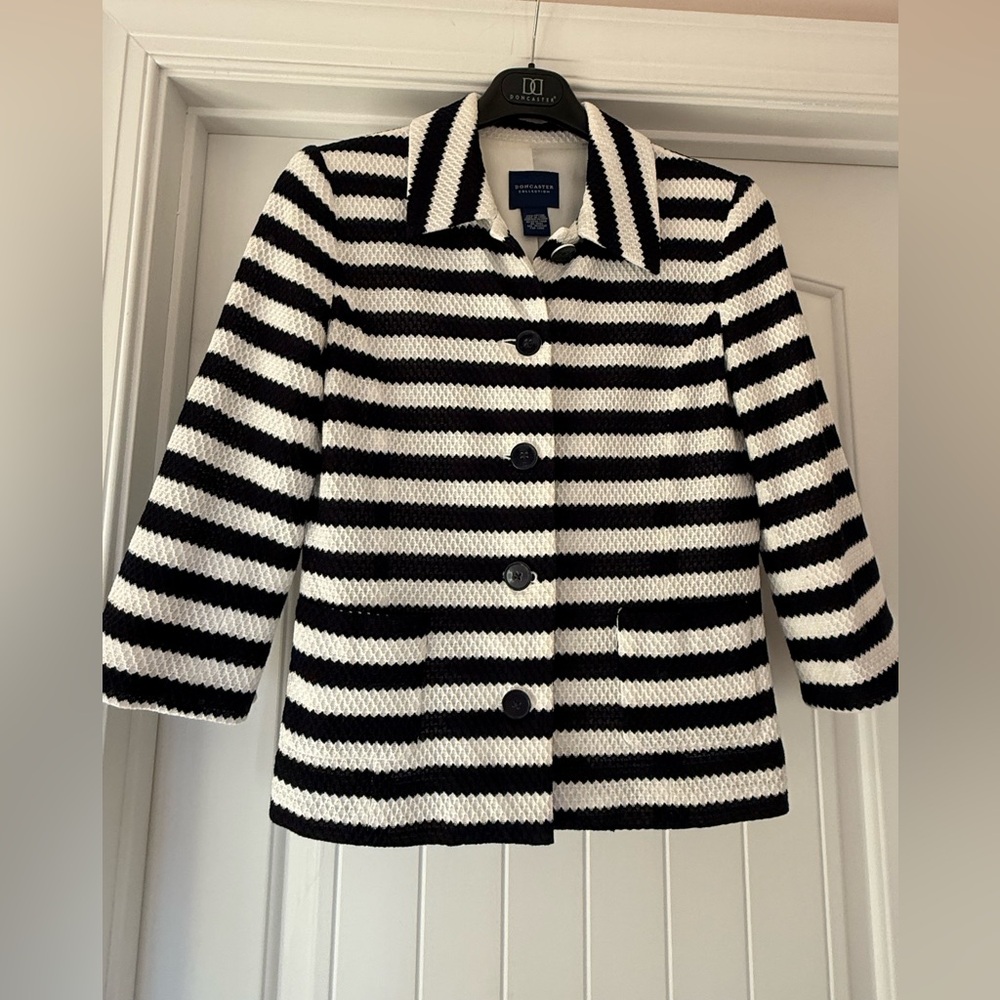 Doncaster EUC women’s size 6 - Picture 2 of 10